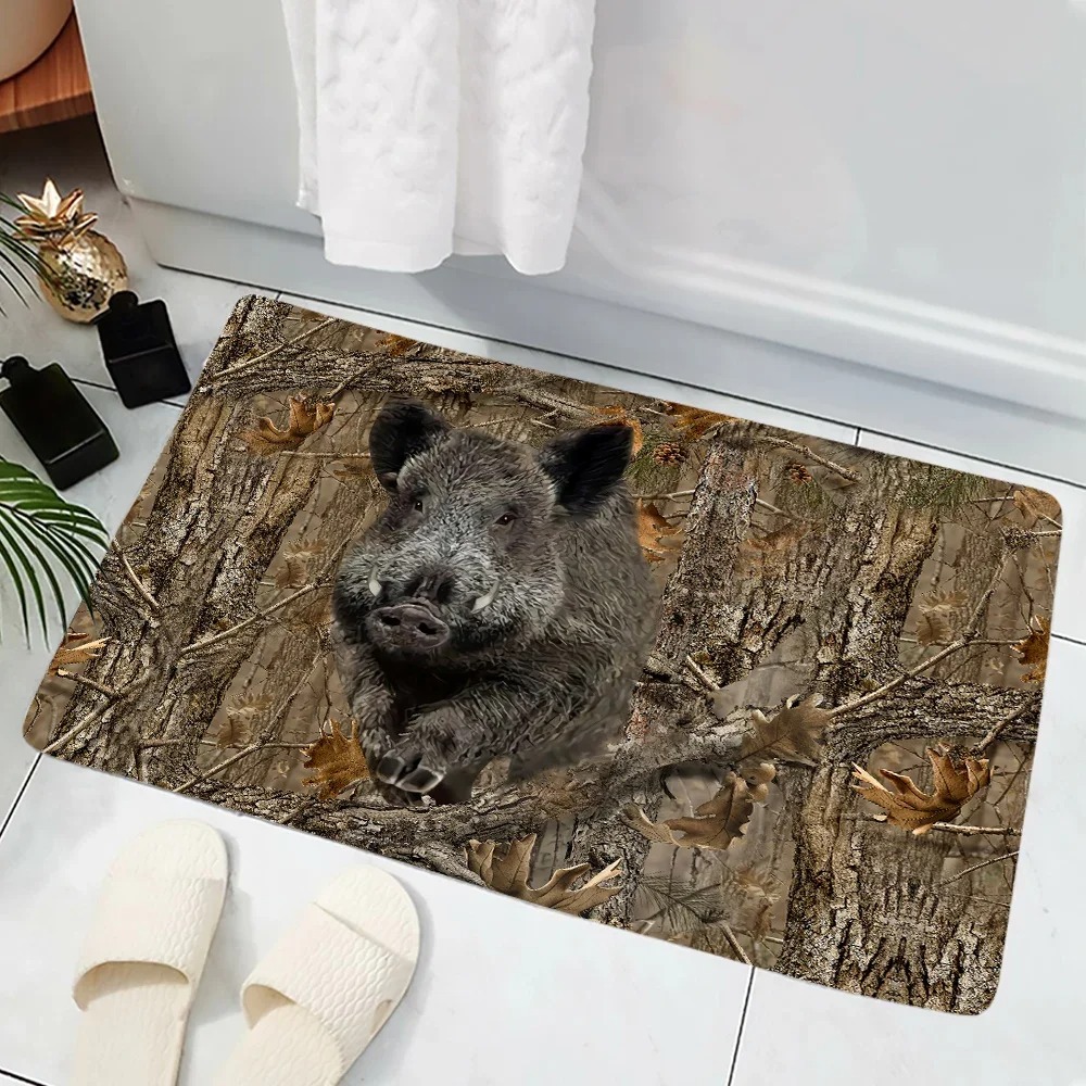 Hunting Outdoor Rug - พรมเช็ดเท้าลายหมูป่าในป่าลายพราง พรมกันลื่นสำหรับตกแต่งบ้านสไตล์เอาท์ดอร์และธีมการล่าสัตว์