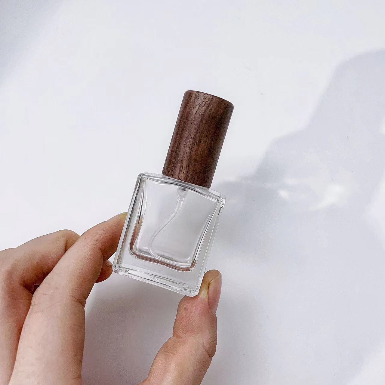 ขวดสเปรย์น้ำหอมแก้วใสหนา10มล.  - Scent Eliminator Spray บทวิจารณ์และราคา
